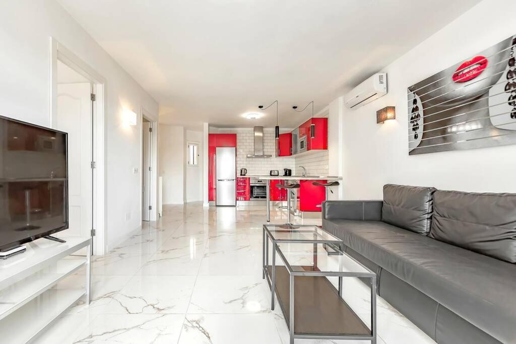 Modern Apartment In Parque Royal I, Playa Fanabe Адехе Экстерьер фото